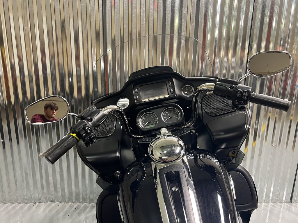 Road Glide® Ultra
