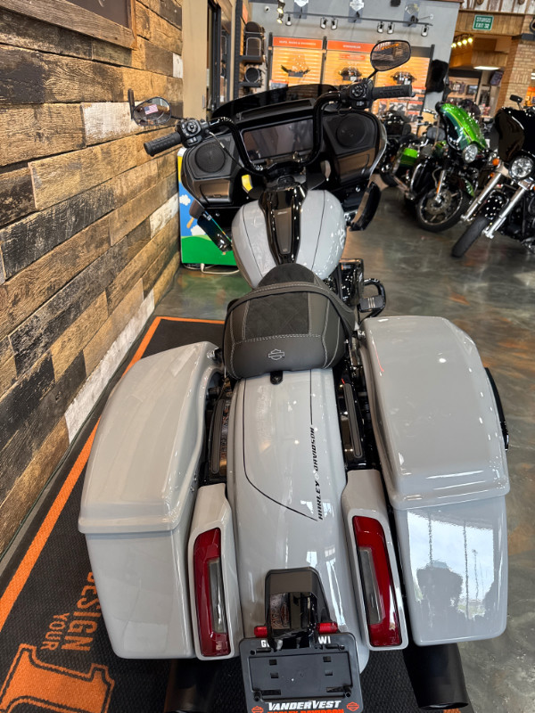 Road Glide®
