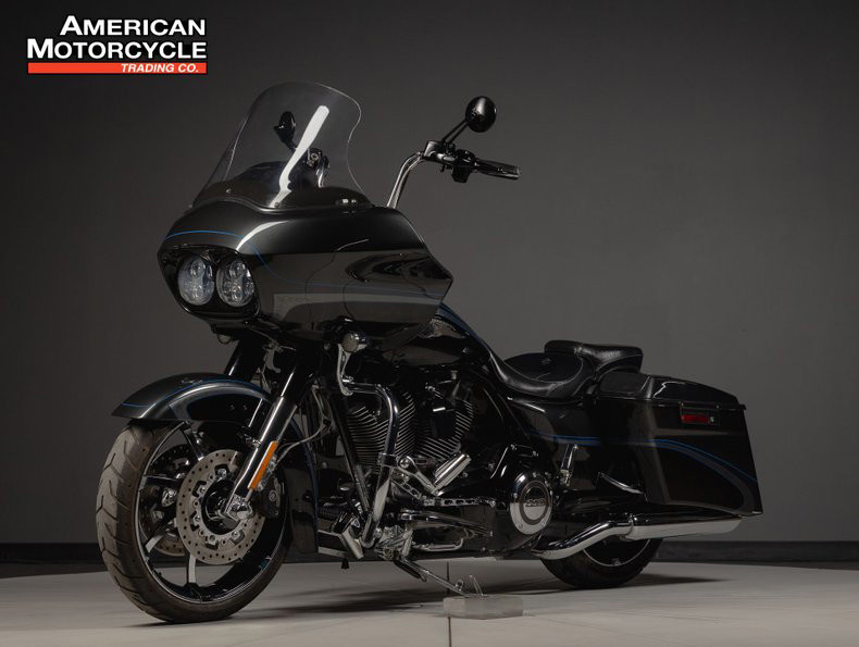 CVO™ Road Glide® Custom 