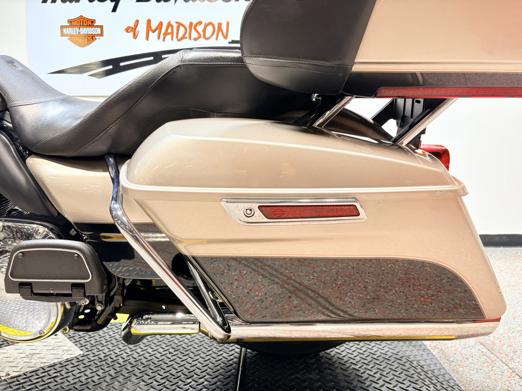 Road Glide® Ultra