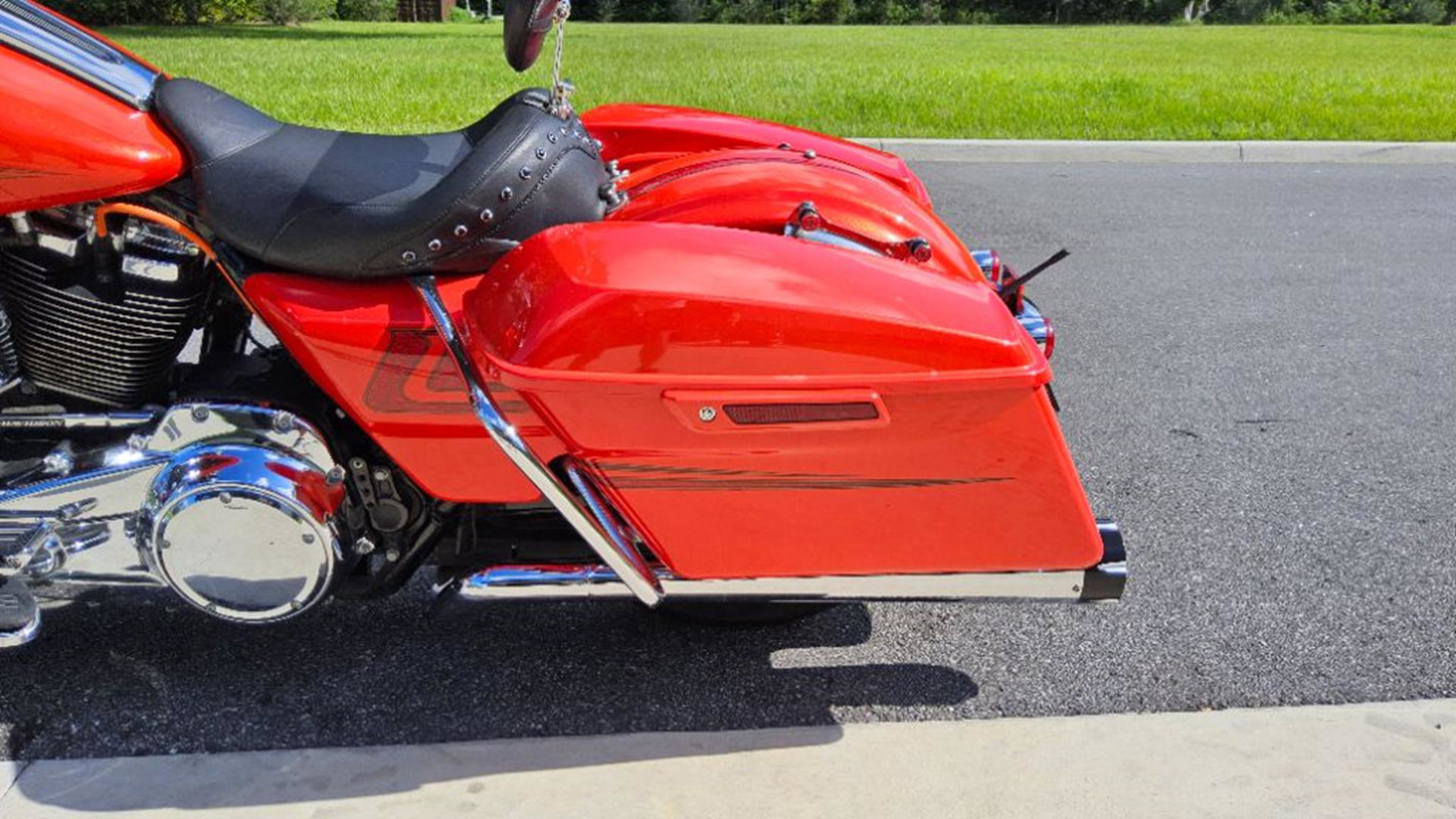 Street Glide®