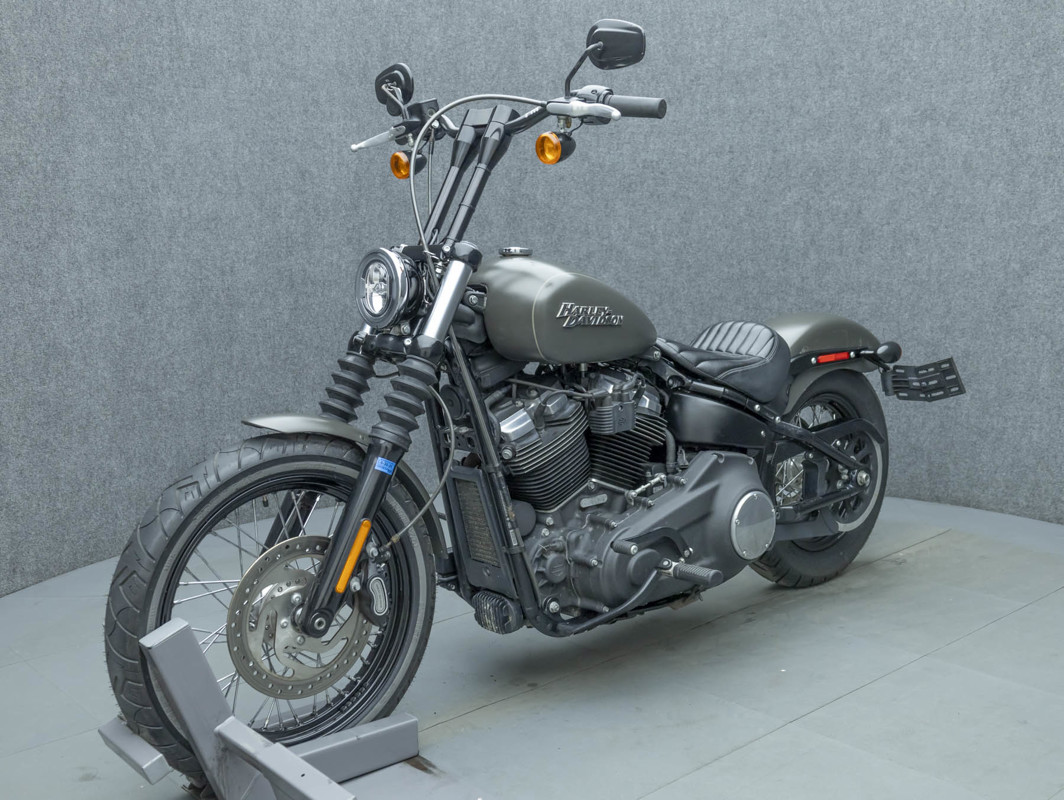 Softail® Street Bob®