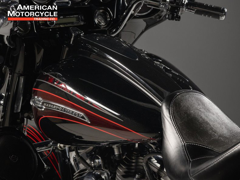CVO™ Street Glide®