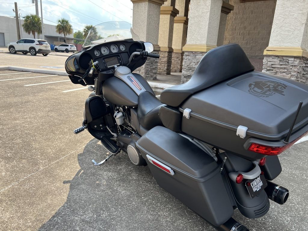 Street Glide® Special