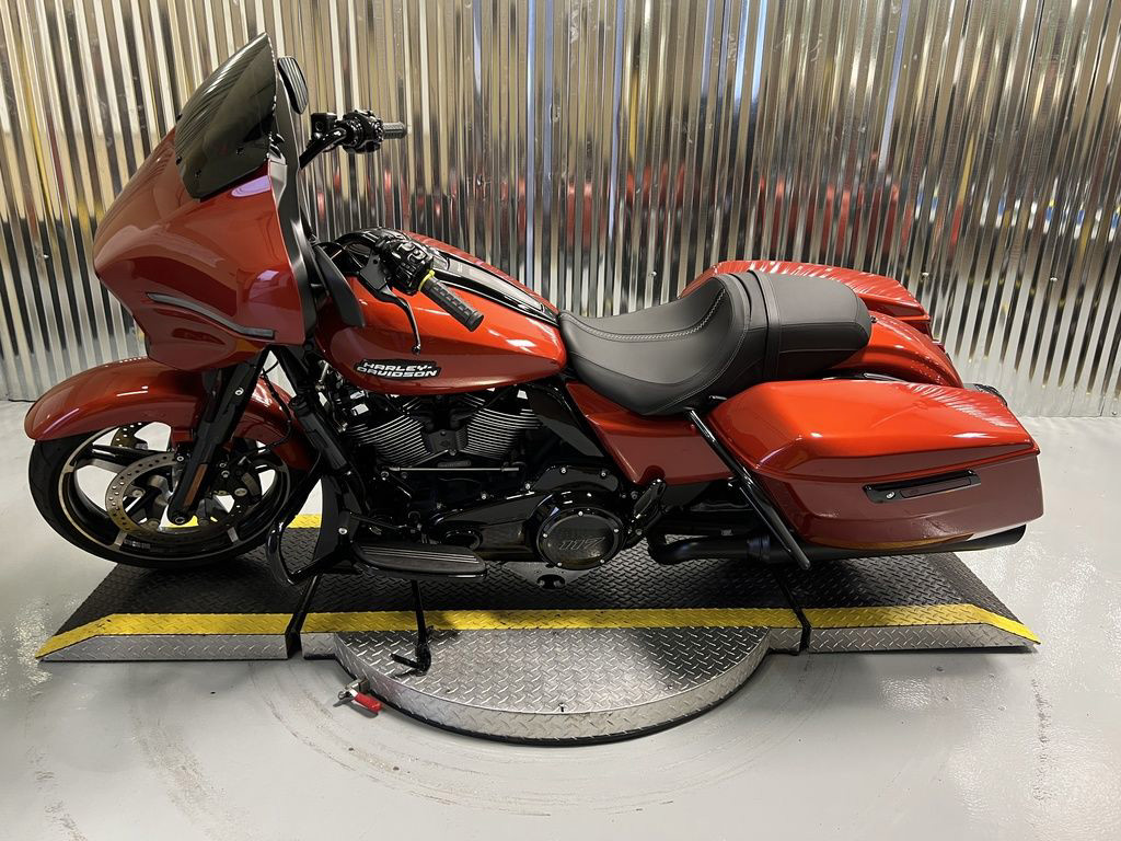 Street Glide®