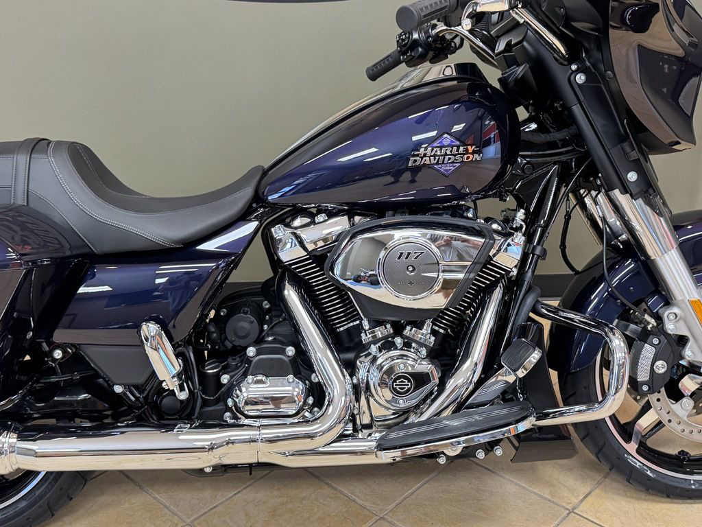Street Glide®