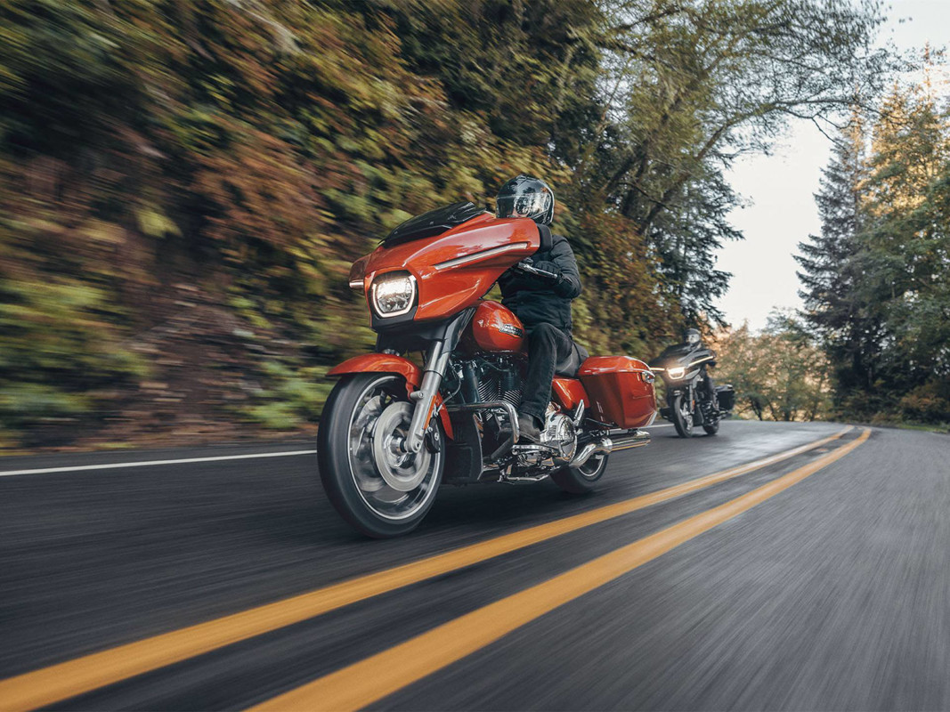 Street Glide®