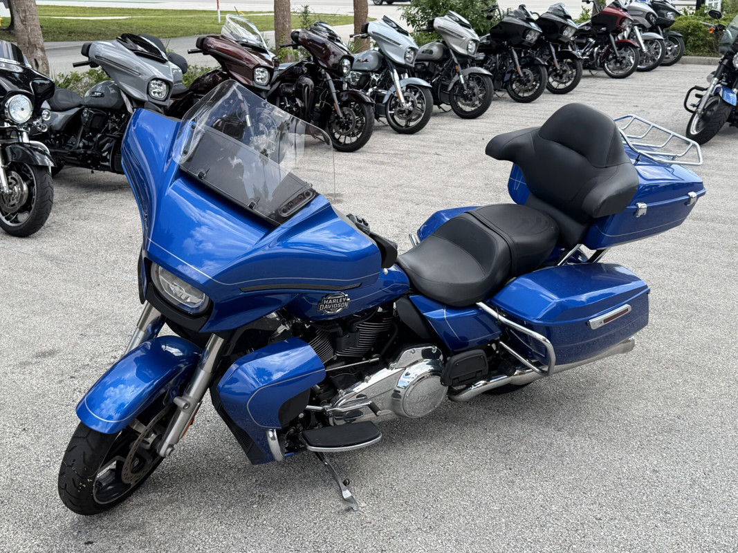 Street Glide® Ultra