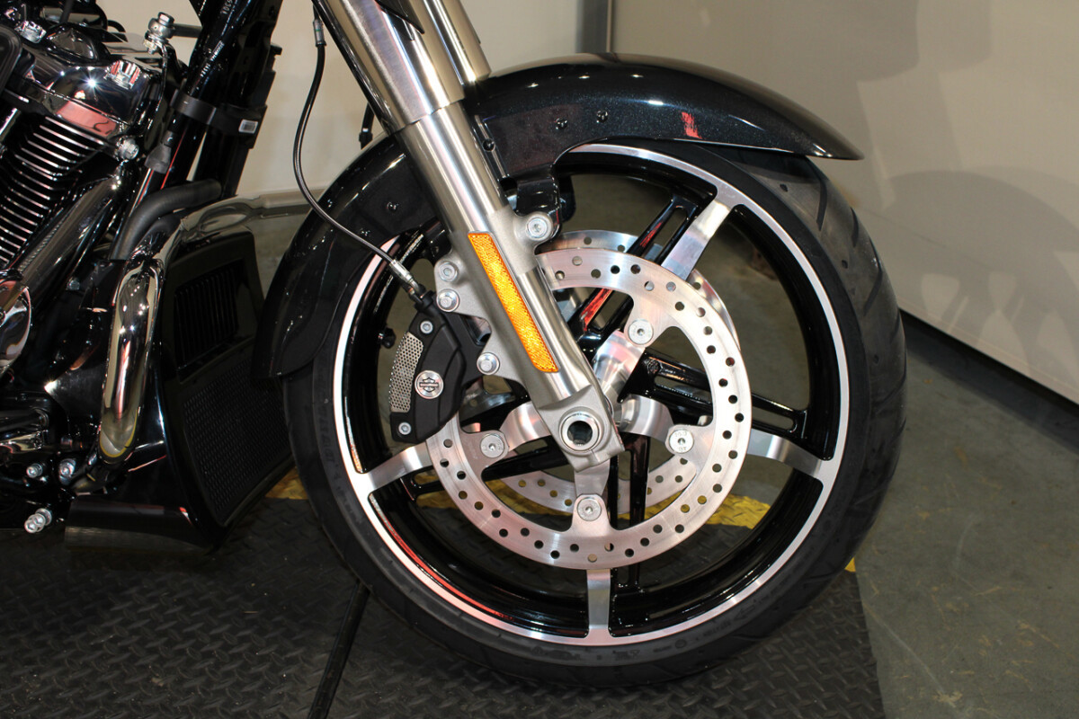 Street Glide®