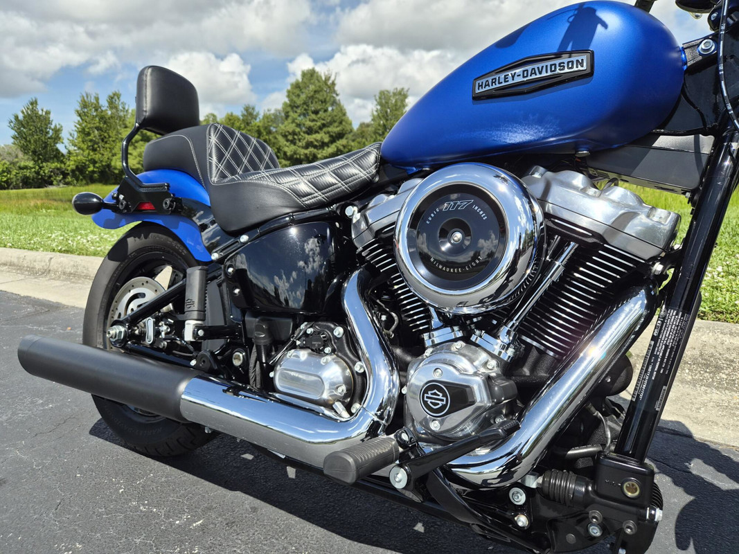 Street Bob®