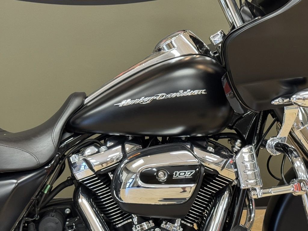 Road Glide®