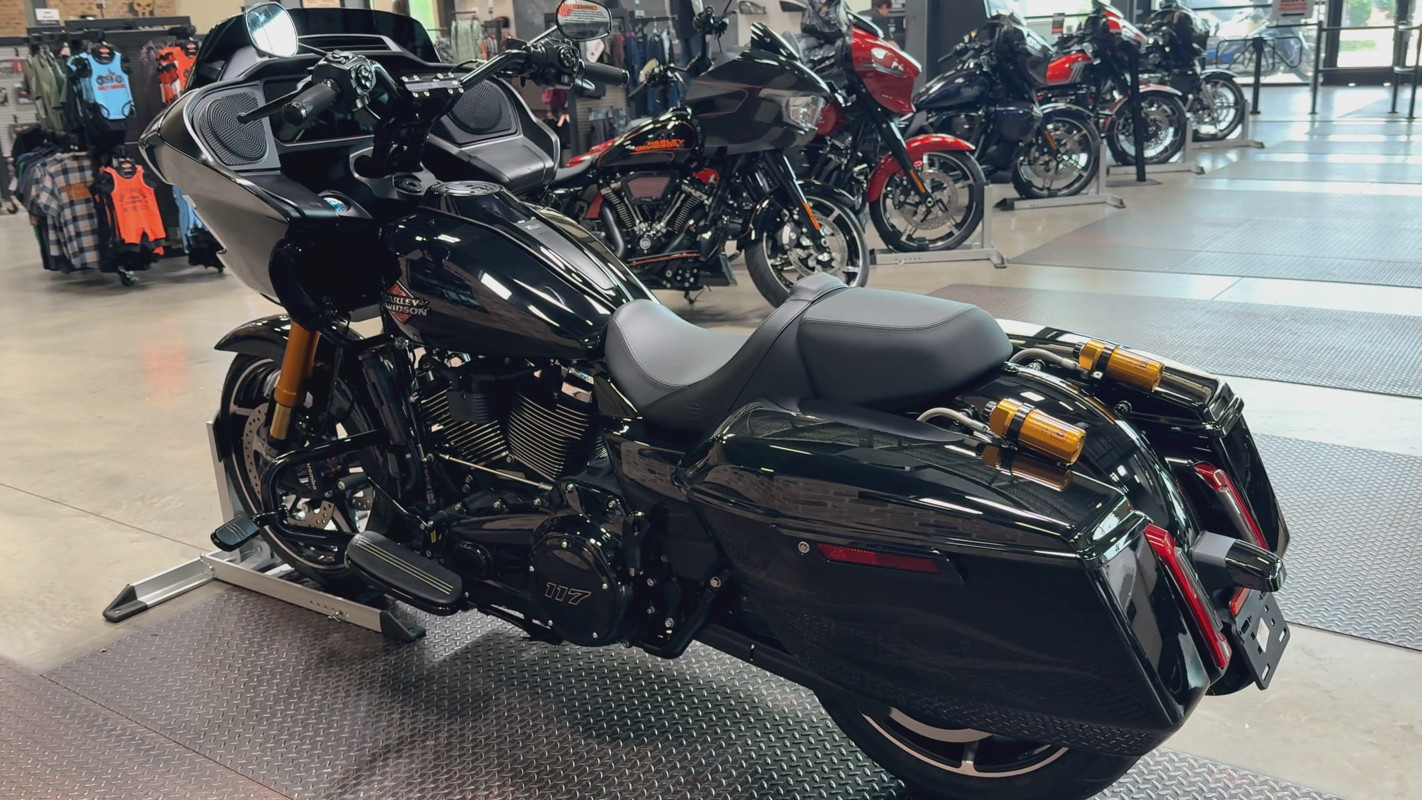 Road Glide®