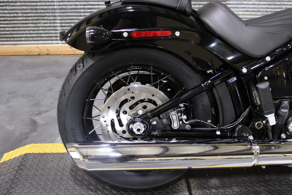 Street Bob®