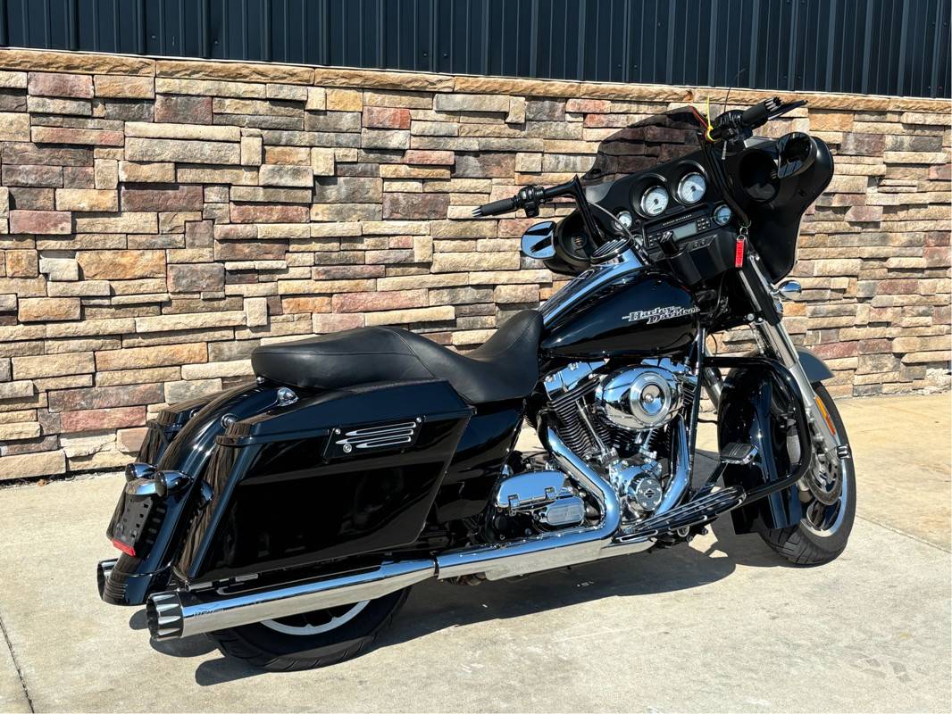 Street Glide®