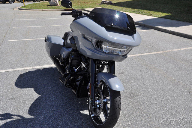Road Glide®