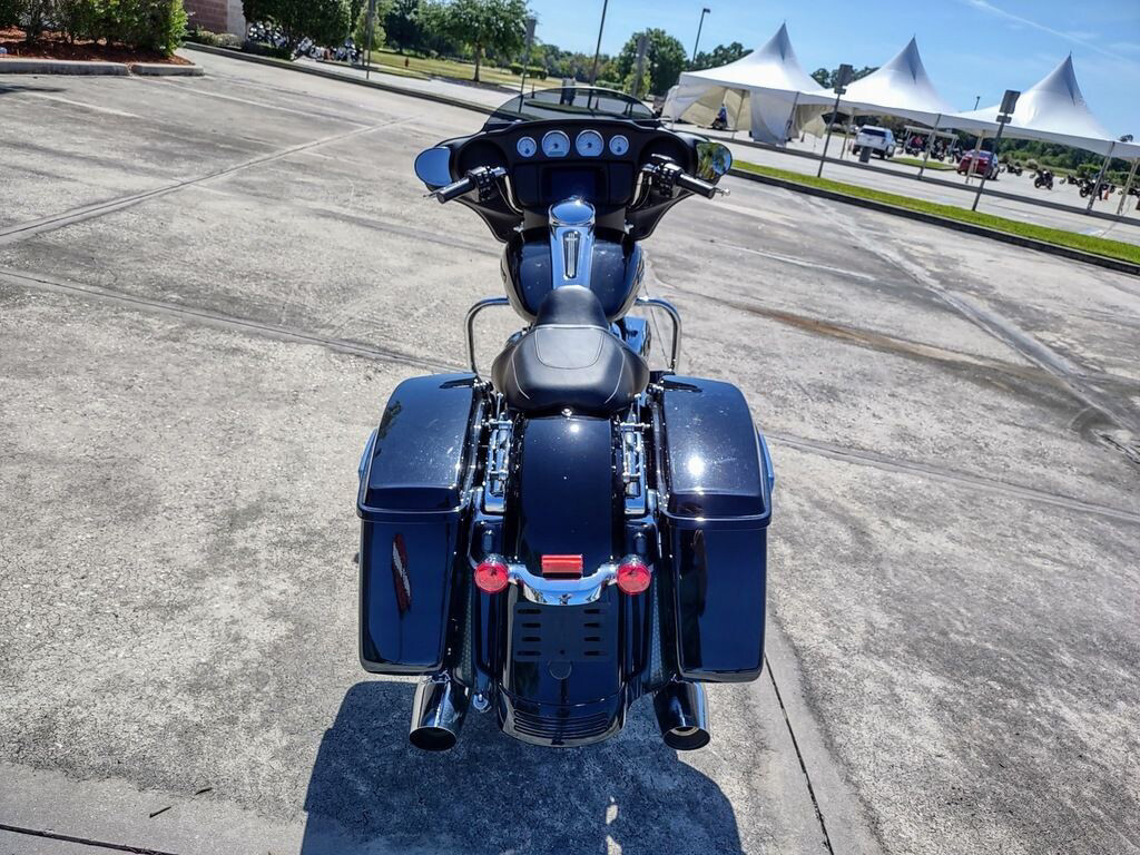 Street Glide®