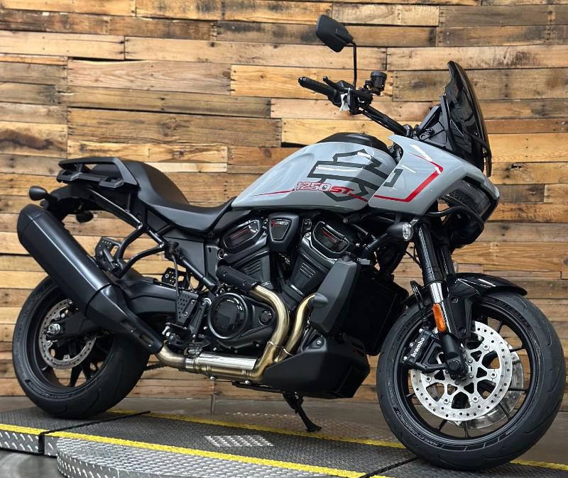 Pan America® 1250 ST