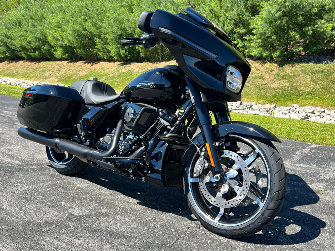Street Glide®