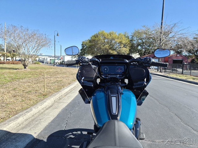 Road Glide® 3