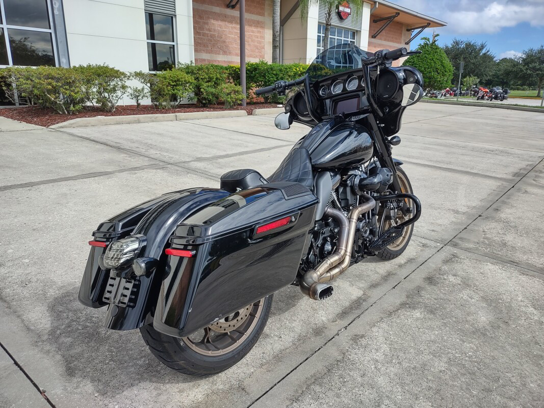 Street Glide® ST