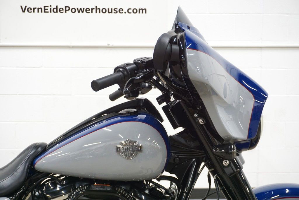 Street Glide® Special