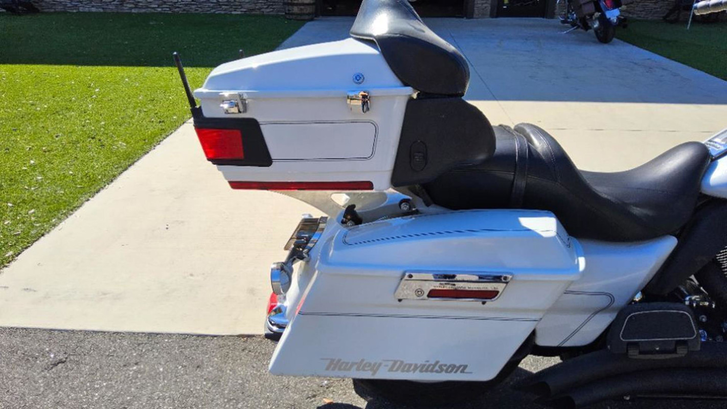 Electra Glide® Ultra Classic® Anniversary Shrine Edition