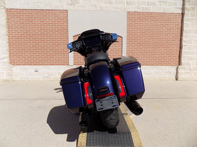Street Glide®