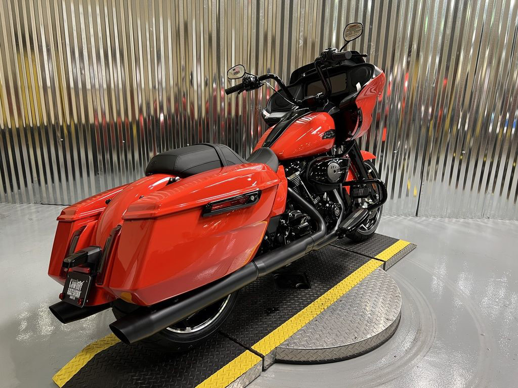 Road Glide®