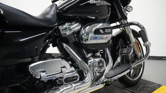 Street Glide® Special