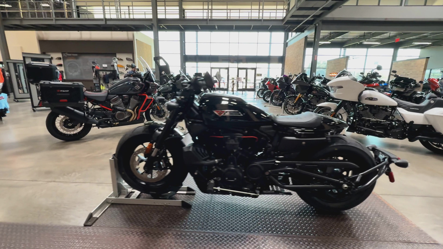 Sportster® S