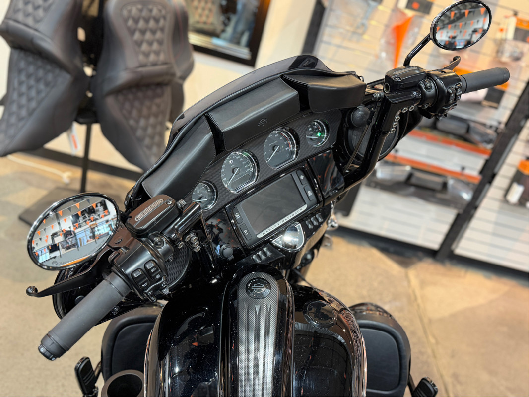 CVO® Street Glide®