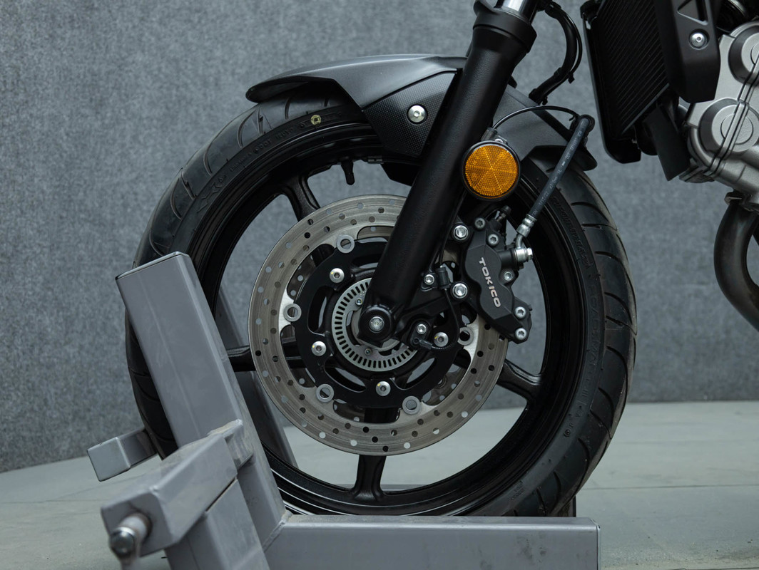 SV650