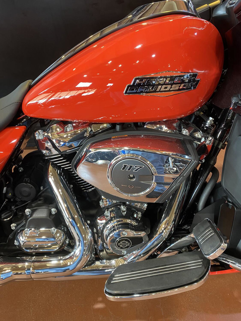 Road Glide®