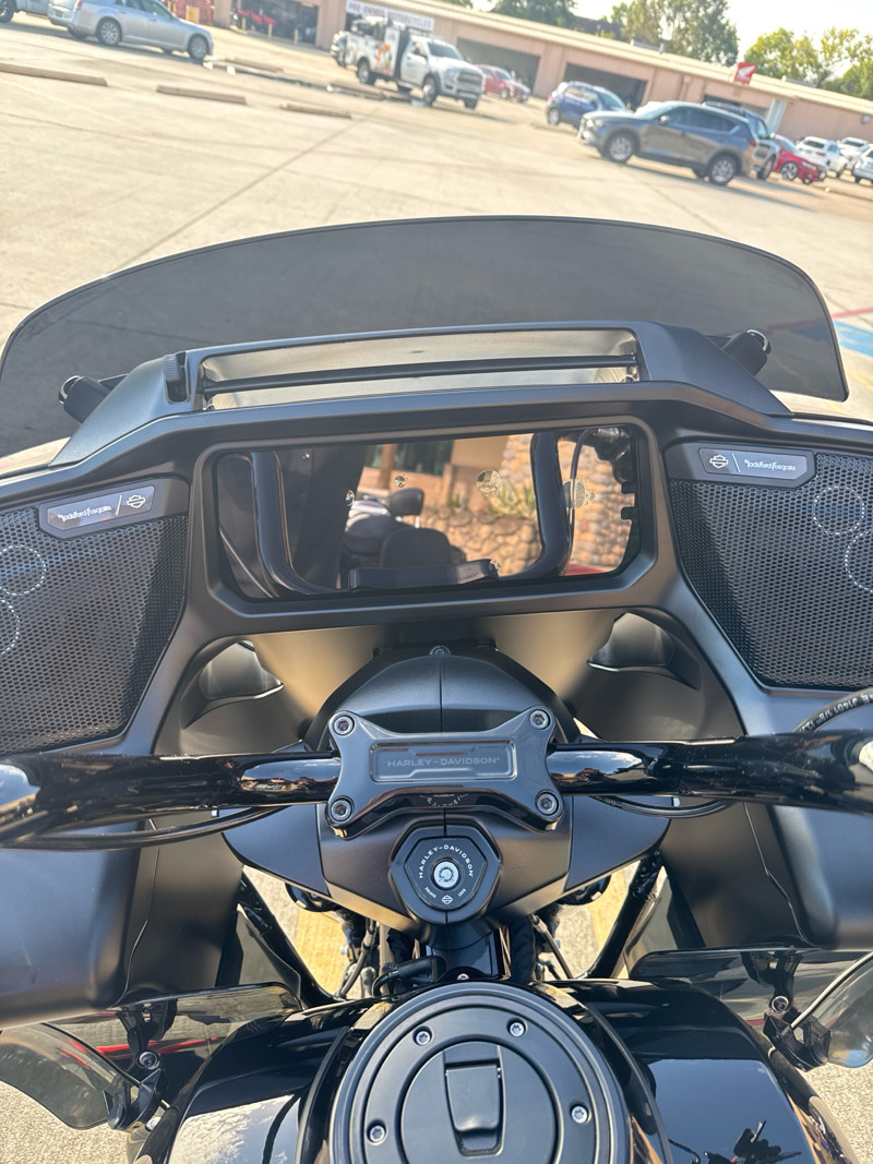 Road Glide®