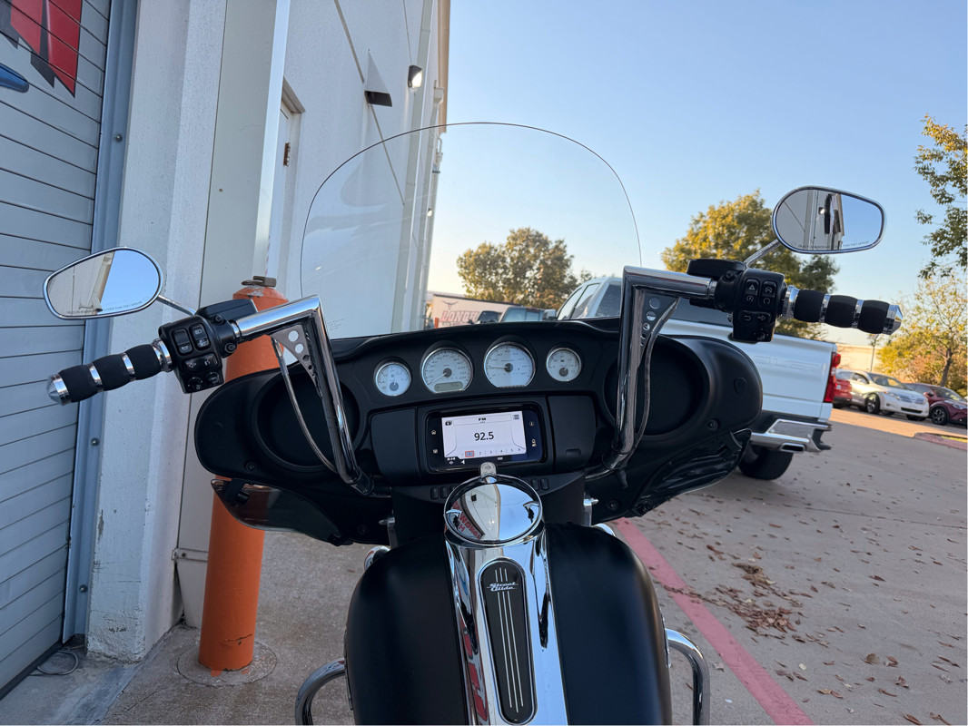 Street Glide®
