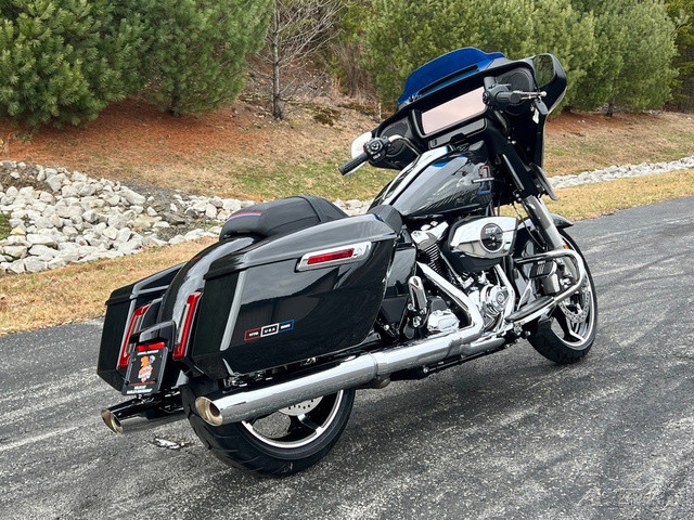 Street Glide®