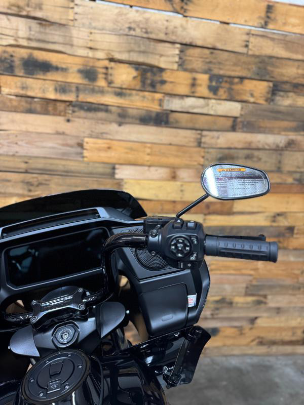 Road Glide®