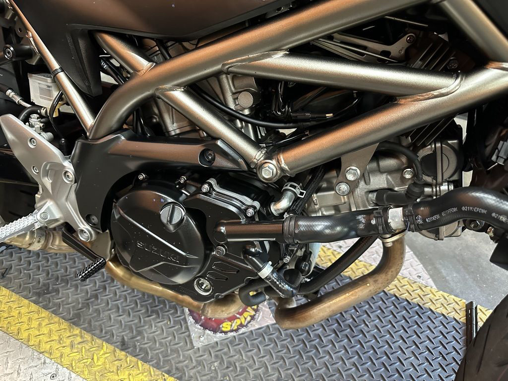 SV650