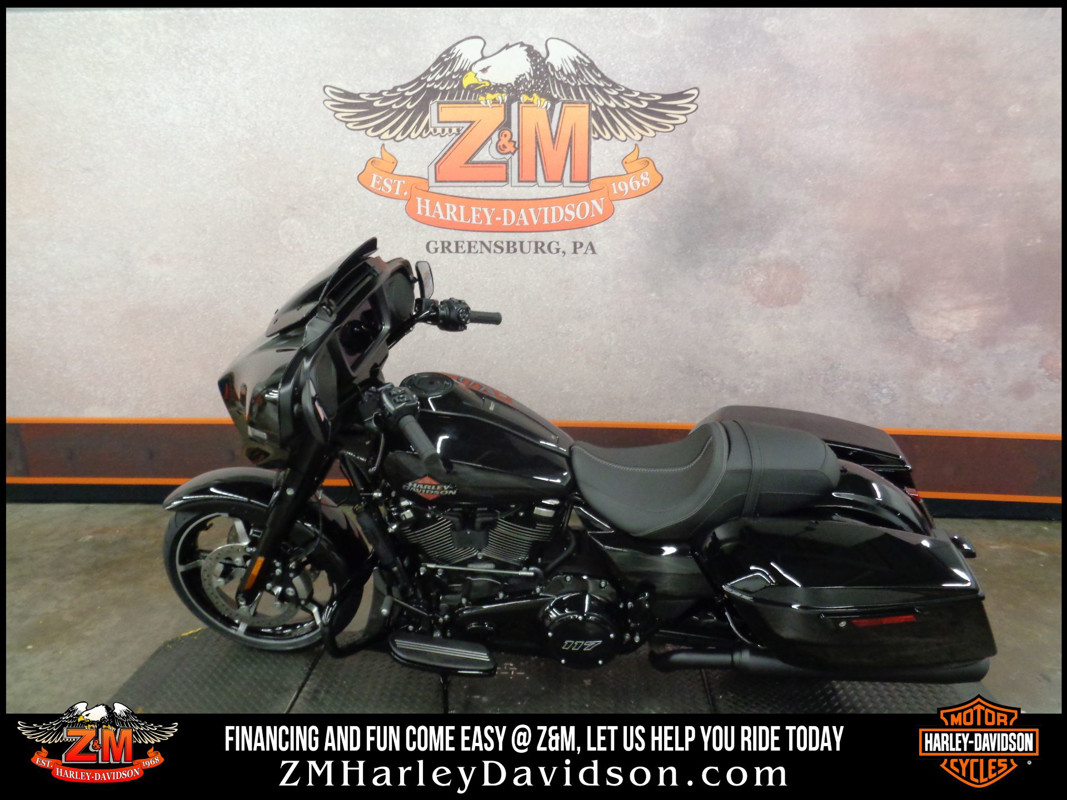 Street Glide®