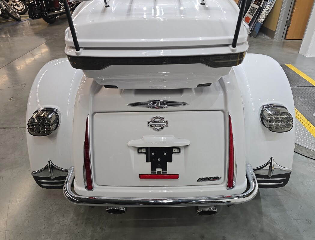 CVO Tri Glide® Ultra