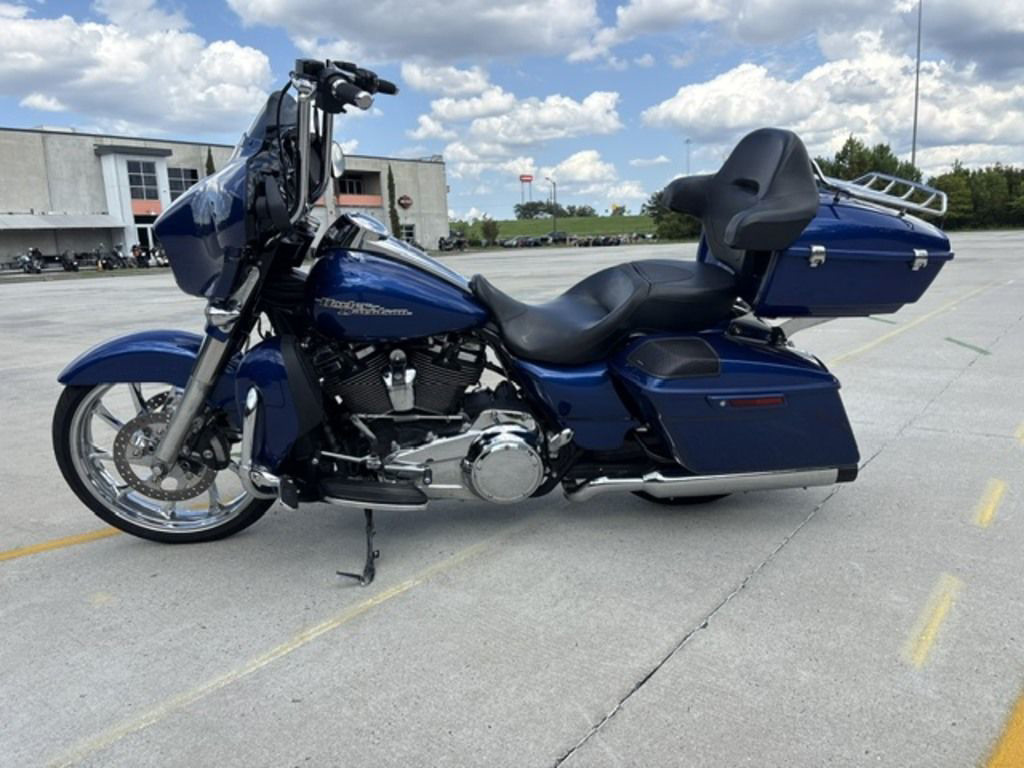 Street Glide® Special