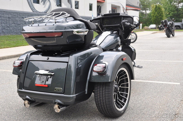 Street Glide® 3 Limited
