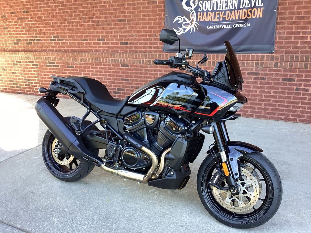 Pan America® 1250 ST