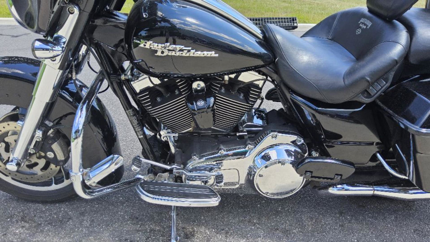 Street Glide®