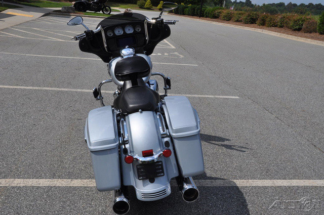 Street Glide®