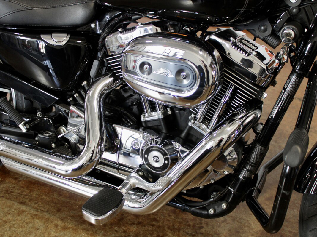 Sportster® SuperLow® 1200T
