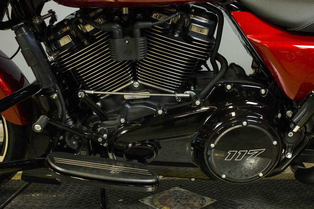 Road Glide®