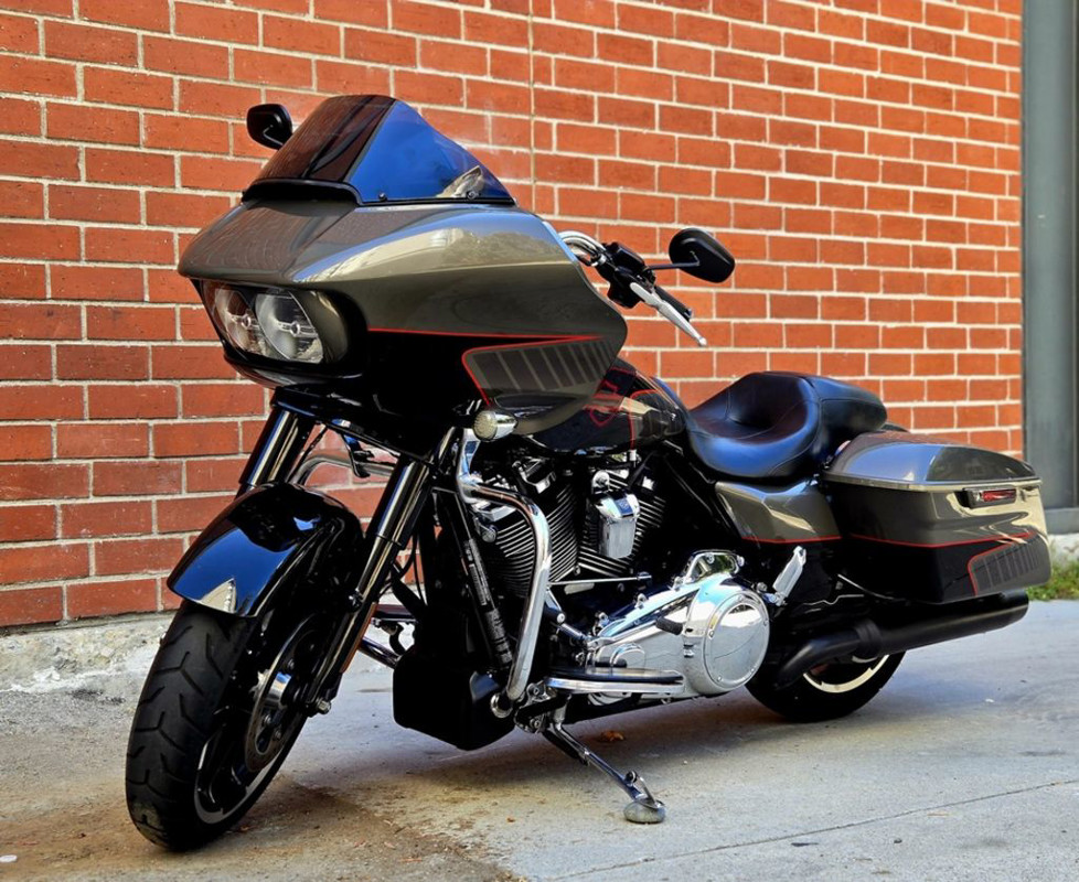 Road Glide®