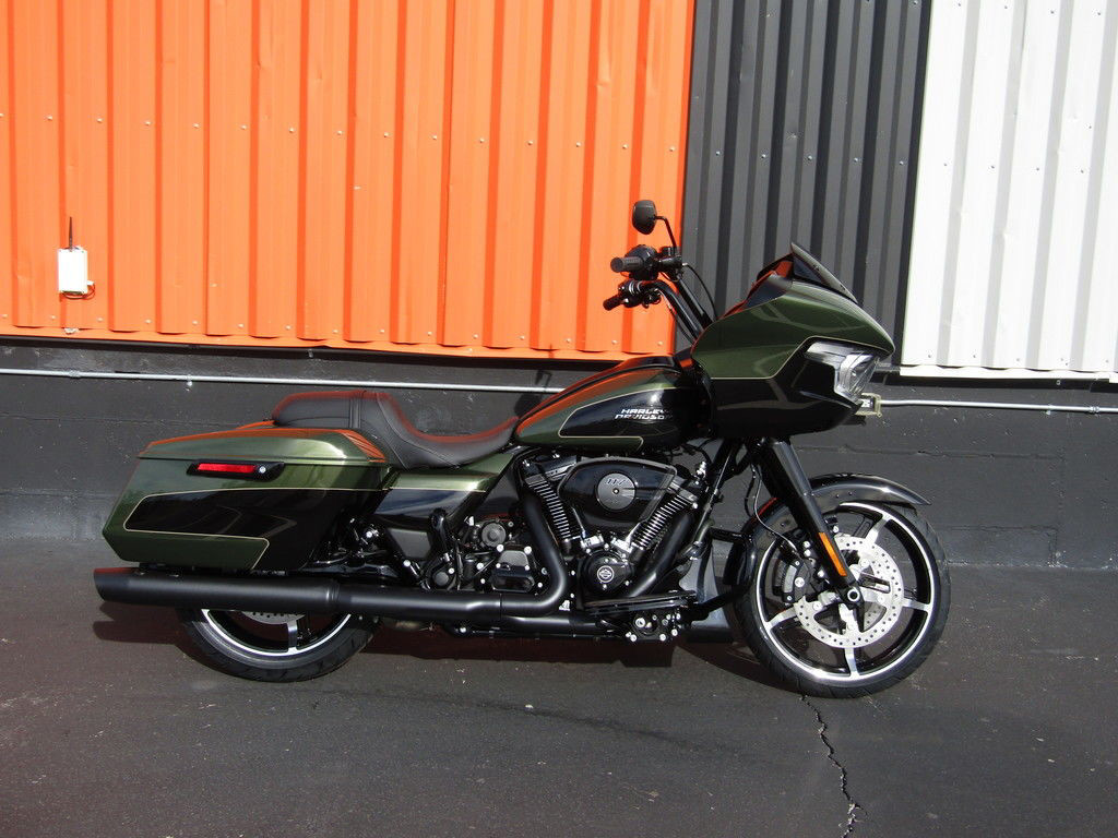 Road Glide®