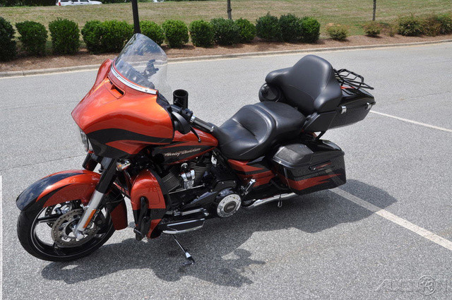 CVO® Street Glide®